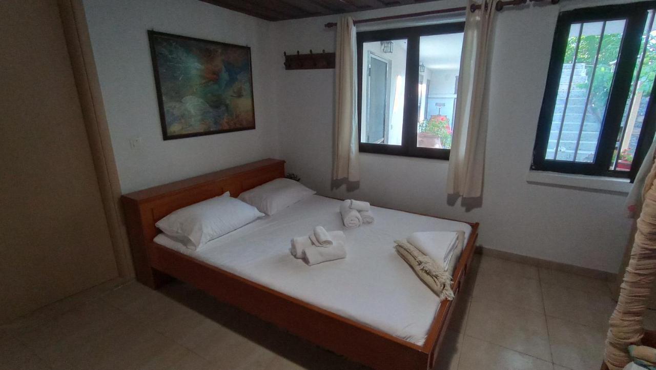Holiday home Villatzer - Traditional House With Fireplace And Garden Tzermiadon