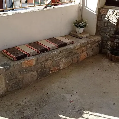 Villatzer - Traditional House With Fireplace And Garden Tzermiádon Exterior foto