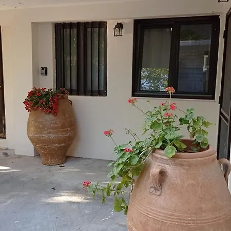 Villatzer - Traditional House With Fireplace And Garden Tzermiádon Exterior foto