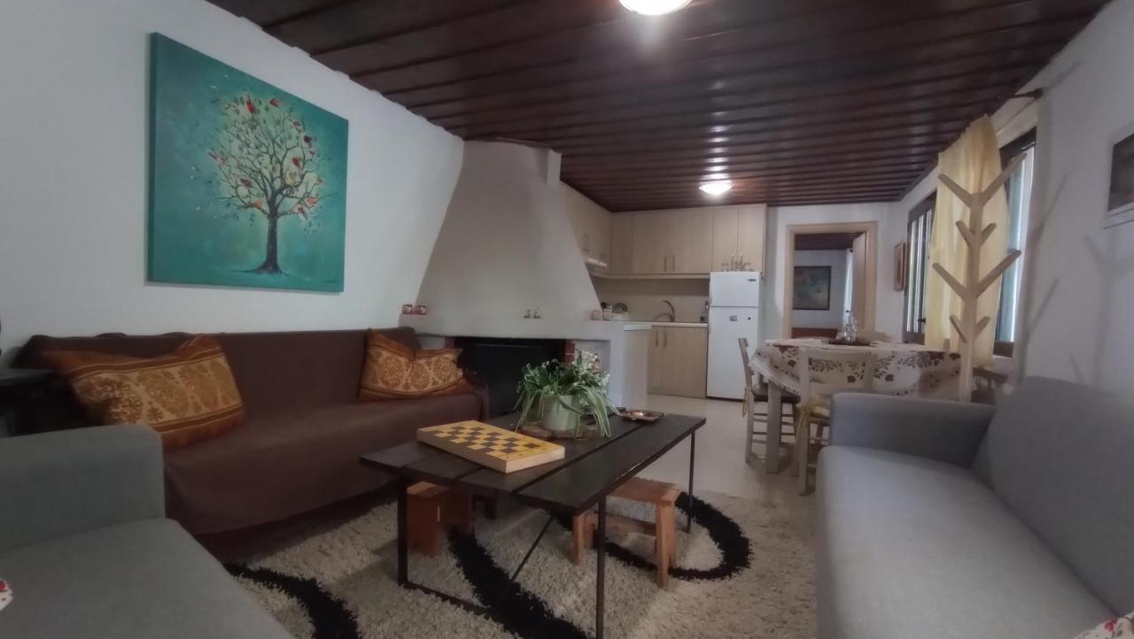 Villatzer - Traditional House With Fireplace And Garden Ferienhaus Tzermiádon